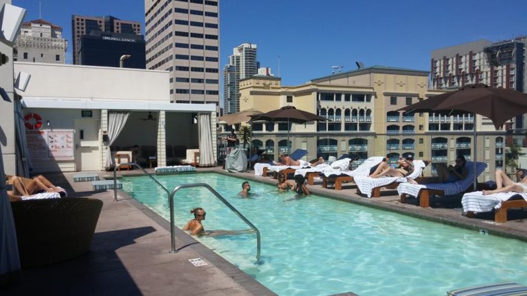 Andaz San Diego Review: The Right Way to Lounge
