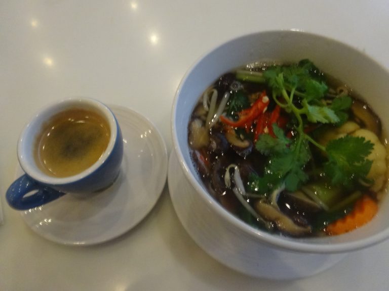 Review: Malaysia Business Class Lounge