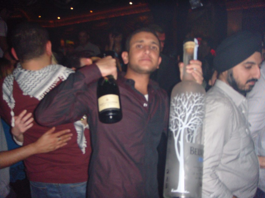 Classless Bottle Pictures: Dubai 2009