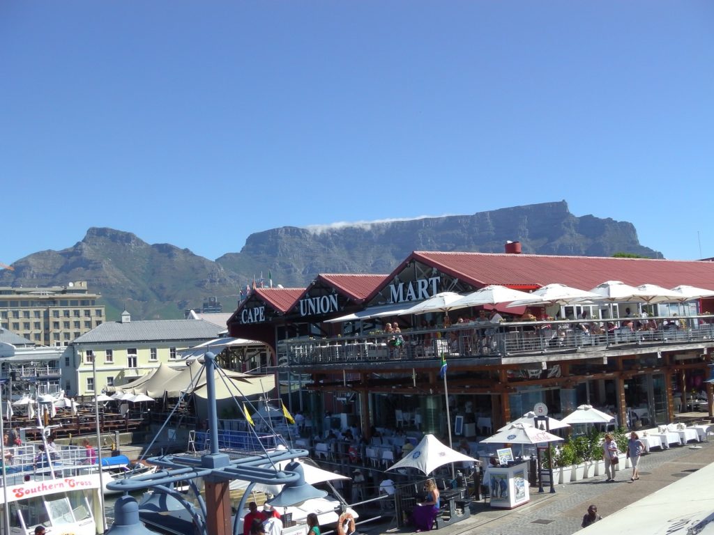 in winter the clouds go right over table mountain as seen here in summer