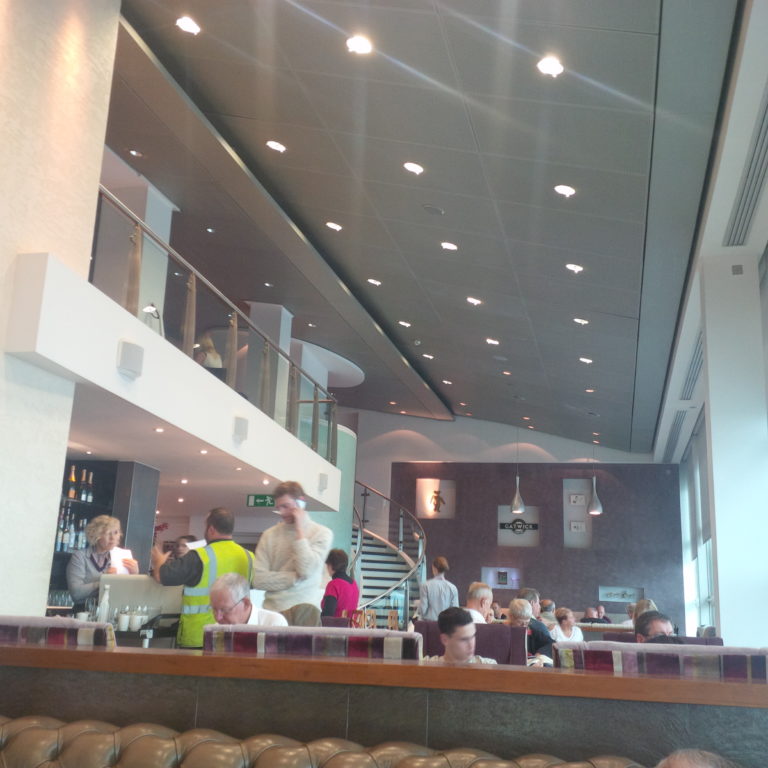 No 1 Lounge Gatwick: Bloggers Not Allowed