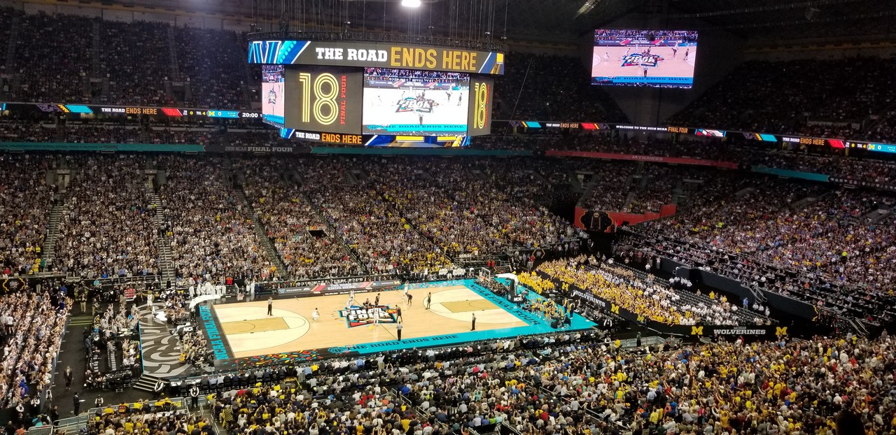a basketball game in a stadium