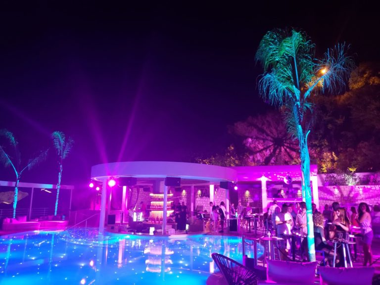 Folie Marine Albania: Party Like A Rockstar, BYOD