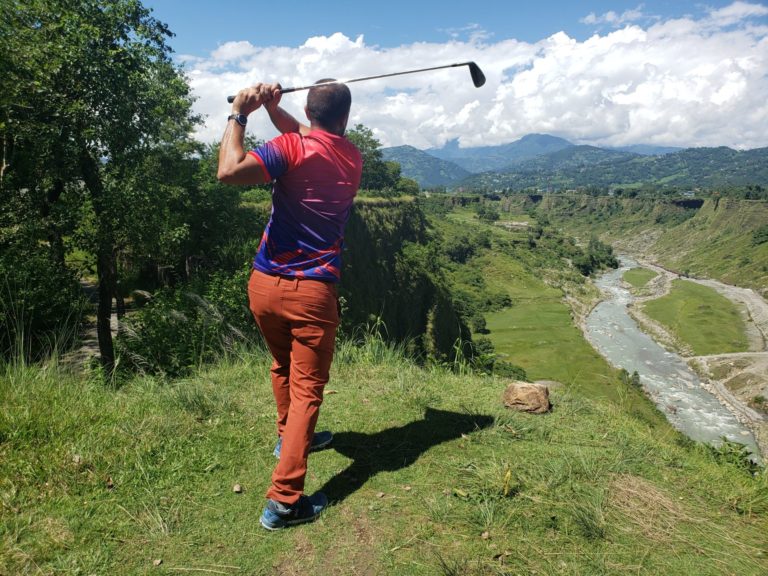 Rip-off Alert: Golfing in the Himalayas