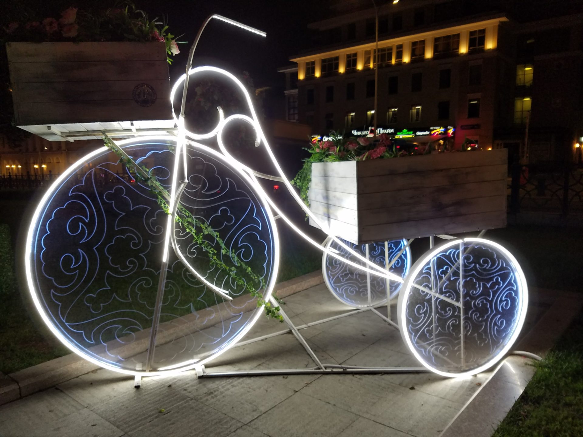 a bicycle with lights on it