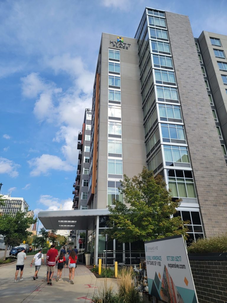 Hyatt Place Madison, Wisconsin: Clutch for College Football