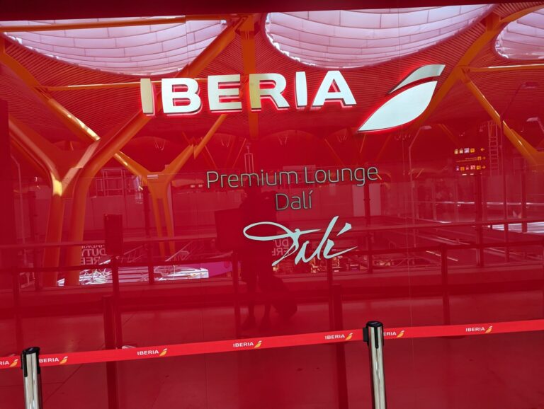 En Route: Iberia’s Domestic Lounge Madrid