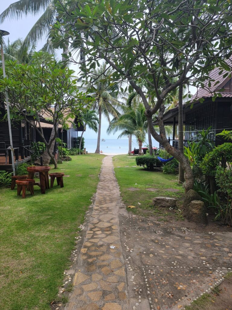 Tommy’s Resort Haad Rin: Where to Stay in Koh Phangan