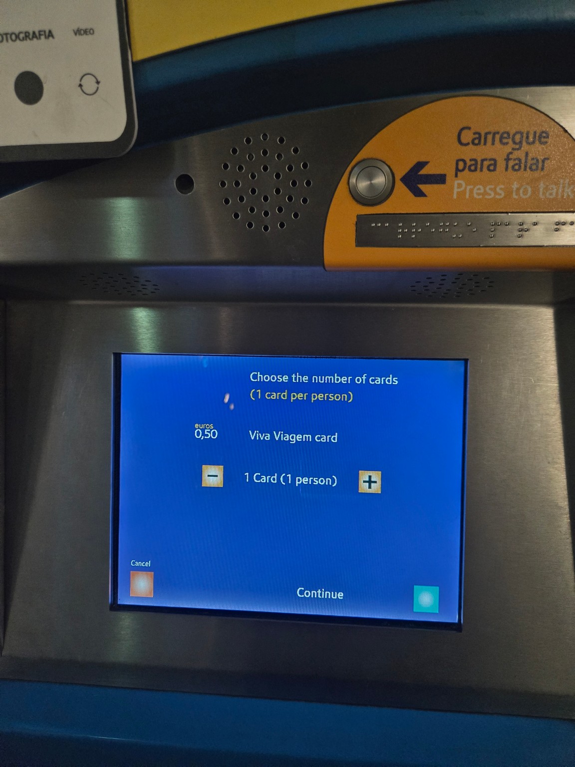 a close up of a machine