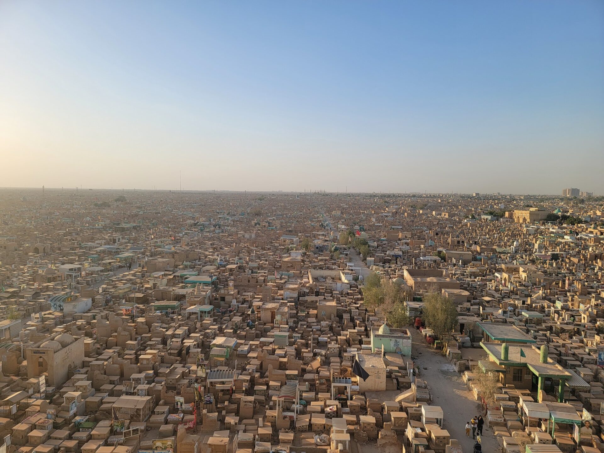 a city with many buildings